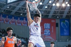 ：曾繁日压哨加盟吉林 但可能赶不上第一阶段的比赛