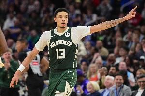 本赛季至今场均截断榜:丹尼尔斯5.9次第1 罗林斯第2 奥萨尔第3