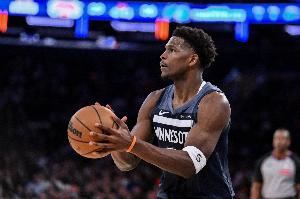 爱德华兹:我到现在都不明白NBA杯的规则 但赢球比什么都重要